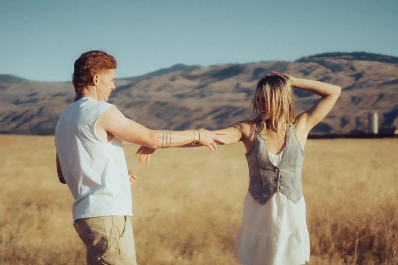 Nikki & Ryan - Luxe Studios Photography